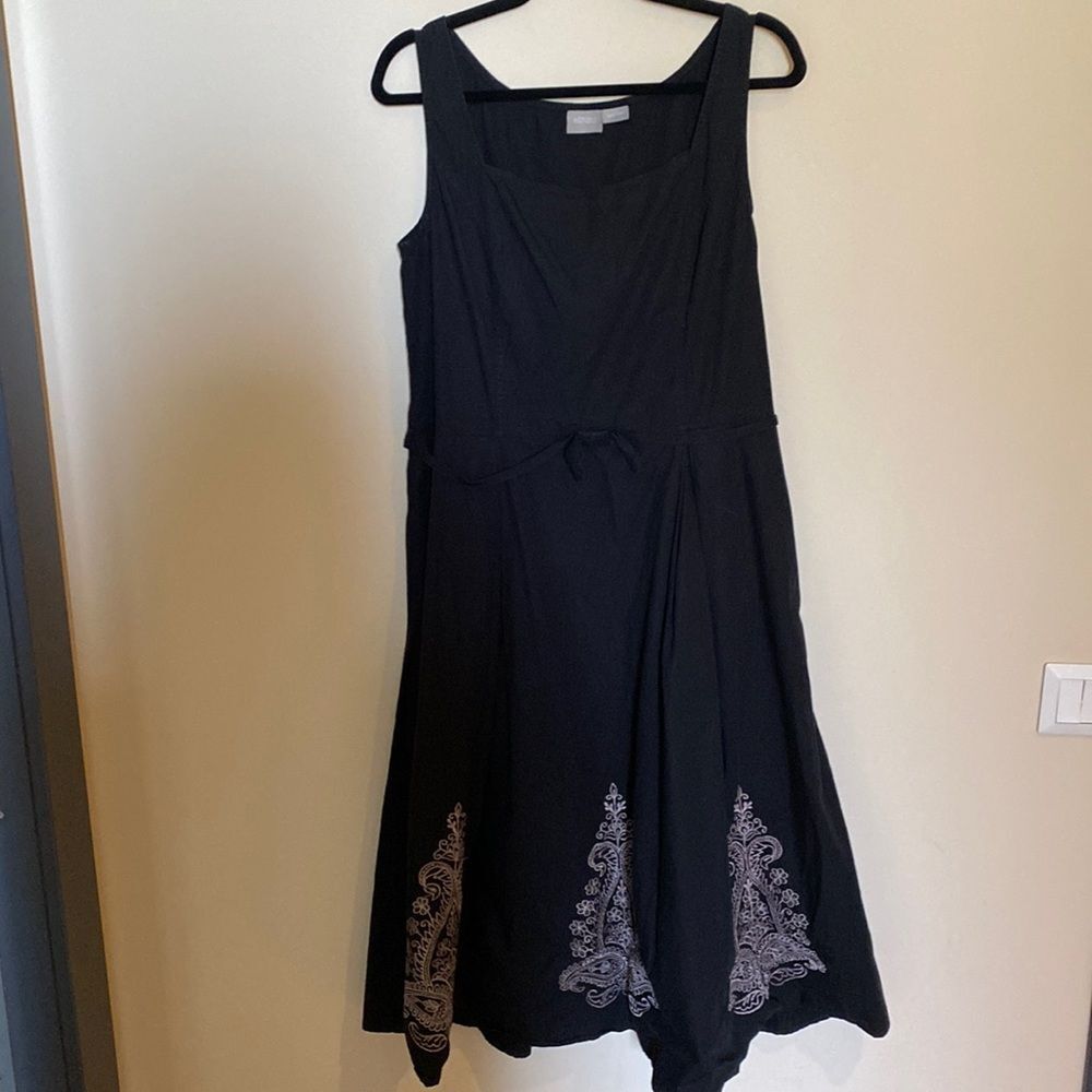eShakti Black Sleeveless Grey Embroidery Midi Dress Pockets Size 14 EUC